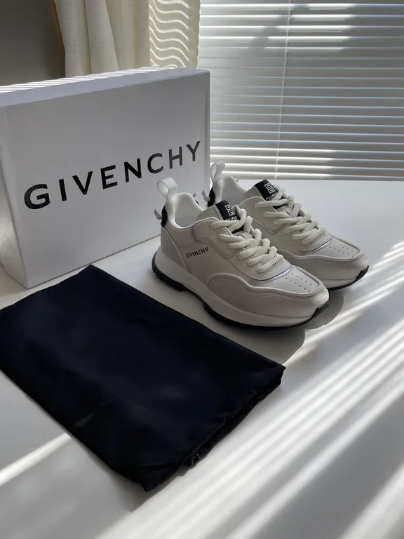 Givenchy Shoe 